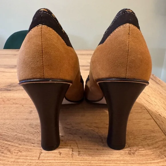 Cole Haan Lorenza Two-Tone Suede Scalloped Peep-Toe Pumps Size 8.5 - Picture 6 of 11